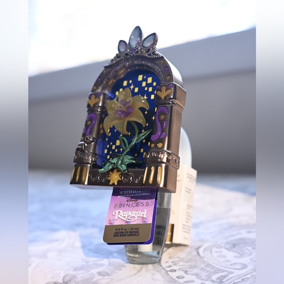 Rapunzel Bath & Body Works Disney Princess Wallflower Set - Picture 4 of 6